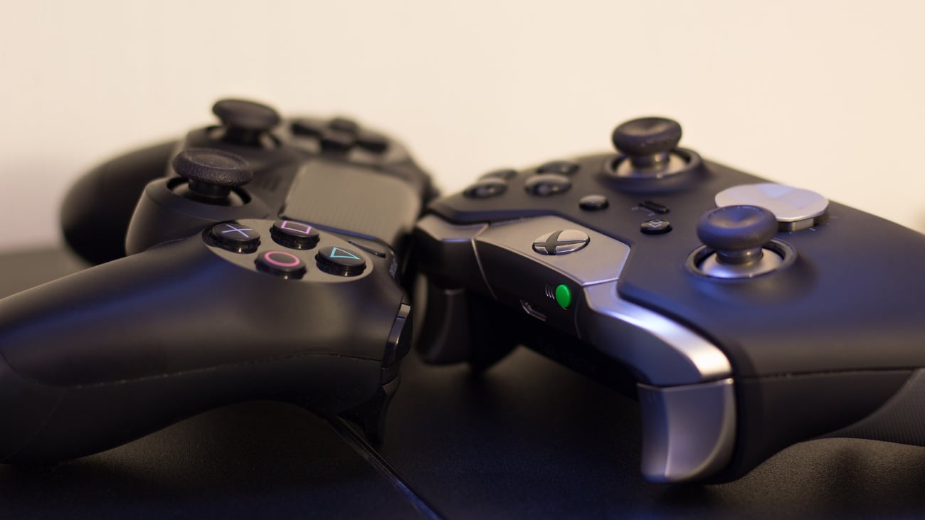 PlayStation - Xbox
