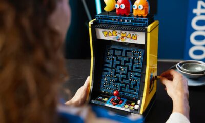 LEGO® ICONS PAC-MAN Arcade Sets